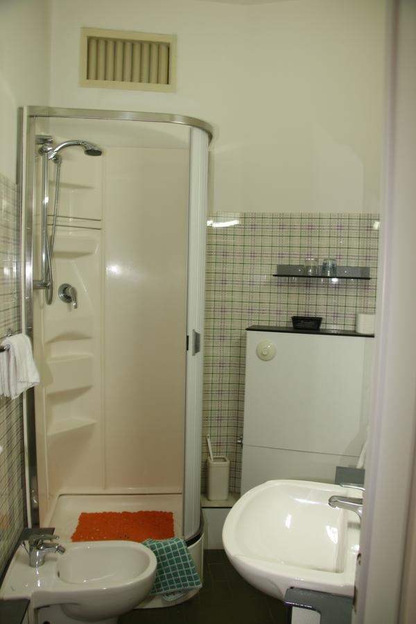 Hotel Boston Alba Adriatica Kültér fotó