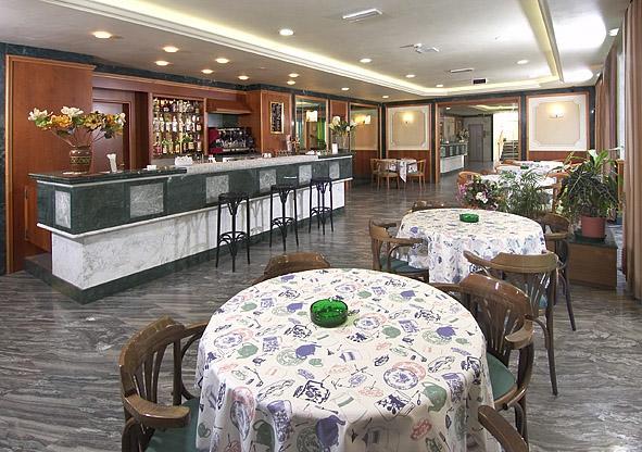 Hotel Boston Alba Adriatica Kültér fotó